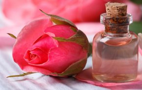 ماء الورد وفوائده المذهلة