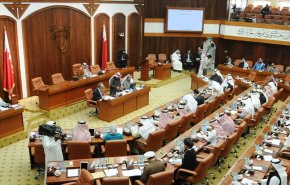 مركز البحرين لحقوق الإنسان يطالب الحكومة بعدم استخدام البرلمان كأداة علاقات عامة