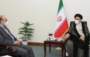 رئيسي: يجب إعطاء الشباب المزيد من الفرص في مجال الإدارة