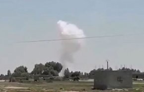 استهداف القاعدة الأمريكية في حقل العمر النفطي بدير الزور + فيديو