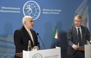 ظريف يندد بمشاركة رئيس وزراء سلوفينيا في اجتماع لزمرة خلق الارهابية