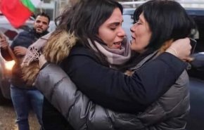 الشرطة الفلسطينية تفتح تحقيقا بوفاة ابنة القيادية الفلسطينية خالدة جرار..
