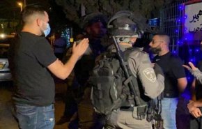 القدس المحتلة ..الاحتلال يعتدي على شبان ويعتقل عددا منهم