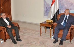 السفير الايراني يبحث مع رئيس الوزراء اليمني علاقات التعاون بين البلدين