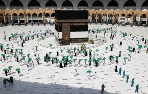 بالفيديو.. وصول الحجاج إلى منى في يوم التروية استعدادا للوقوف بعرفة