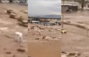 نجران بالسعودية.. غرق شوارع واحتجاز مركبات