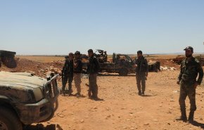 الجماعات المسلحة تستهدف المدنيين في حماة بـ24 قذيفة