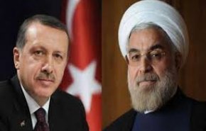 روحاني: لطهران وأنقرة دور مهم في حل المشاكل الإقليمية
