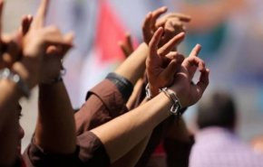 علامات التعب والإعياء بدأت تظهر على الأسرى المضربين عن الطعام
