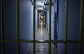 شاهد .. معركة امعاء خاوية للأسرى الفلسطينيين لكسر قرار الإعتقال الإداري