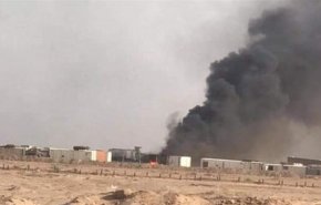 الدفاع المدني تخمد نيران معسكر الحشد بالنجف الاشرف
