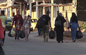 بالفيديو.. عودة نازحي أحياء درعا البلد إلى بيوتهم
