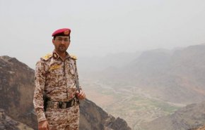 شاهد.. العميد يحيى سريع يتفقد أحوال المقاتلين في ناطع ونعمان 