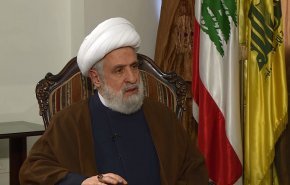 مساعد الامين العام لحزب الله يصل الى طهران