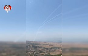 شاهد.. إطلاق صواريخ بإتجاه الأراضي المحتلة