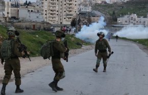 اندلاع المواجهات بين الشبان الفلسطينيين وقوات الاحتلال في بلدة بيتا