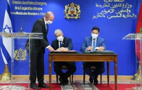المغرب والكيان الاسرائيلي يوقعان 3 اتفاقيات