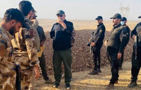 بالصور الحشد الشعبي والجيش العراقي يستطلعان تأمين أبراج نقل الطاقة في نينوى