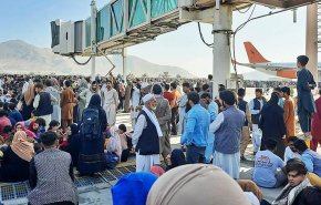 بالفيديو... مقتل 5 أشخاص على الأقل في مطار كابول