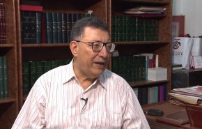  ضيف وحوار .. مستقبل تونس في ظل الأزمة السياسية