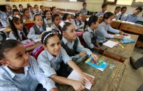 مصر تضع شرطا للمعلمين لدخول المدارس 