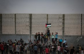 جيش الاحتلال يشرع في بناء جدار جديد على حدود قطاع غزة

