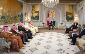 وفد سعودي رفيع يلتقي الرئيس التونسي

