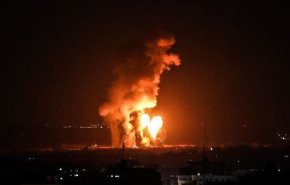 طيران الإحتلال يقصف موقعًا للمقاومة الفلسطينية بغزة