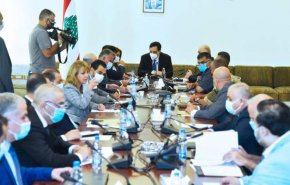 لبنان.. دياب يترأس اجتماعا لدرس آلية توزيع المحروقات