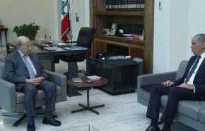 الرئيس اللبناني یستقبل رئيس بعثة الاتحاد الاوروبي في بيروت
