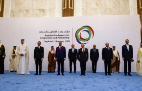 شاهد.. قمة بغداد وحمل أکثر من الطاقة 