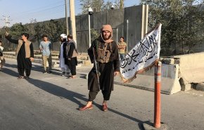 'طالبان' تنتقد الولايات المتحدة لشنها هجوما في كابل دون إبلاغها أولا
