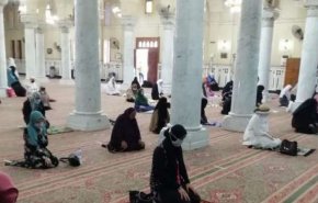 مصر تغلق مصلى السيدات في أشهر مساجد البلاد
