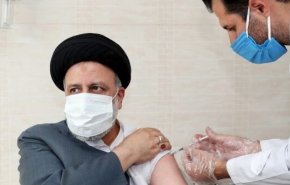 الرئيس الايراني يتلقى الجرعة الثانية من لقاح 'بركت'