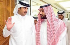 أمير قطر وإبن سلمان يبحثان الملف الأفغاني مع عمران خان 