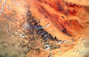 صورة مهيبة لـ'حافة الأرض' المخيفة'