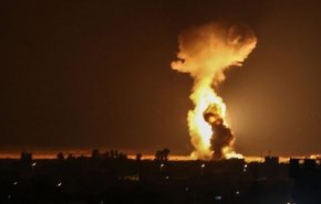 شاهد.. لحظة إطلاق صاروخ من قطاع غزة تجاه مستوطنات الغلاف