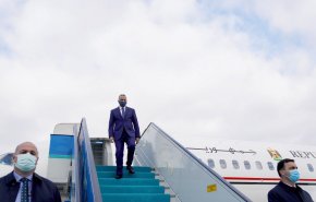الكاظمي يختتم زيارته الى ايران ويعود الى بغداد
