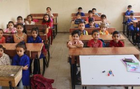 بالصور.. عودة مدارس بدرعا للعملية التدريسية بعد رجوع الاهالي
