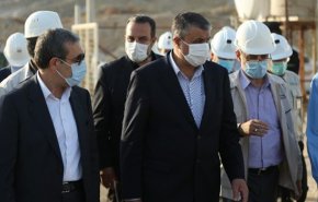 رئيس منظمة الطاقة الذرية الايرانية يتفقد محطة بوشهر النووية