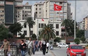 تركيا تضيق الخناق على اللاجئين السوريين من اجل اعادتهم لبلادهم