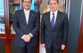السفير الايراني في باكو يلتقي بمساعد الرئيس الاذربيجاني