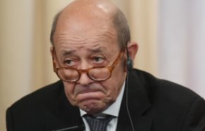 فرنسا تصف سياسة بريطانيا بالانتهازية بعد ازمة الغواصات
