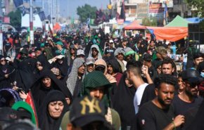 شاهد.. عشاق ابا عبدالله الحسين(ع) يستمرون بزحفهم لكربلاء 