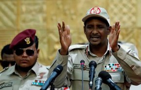 حميدتي: السياسيون سبب الانقلابات في السودان