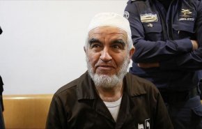 نقل الشيخ رائد صلاح إلى عيادة سجن ريمون ومطالبات بإنهاء عزله