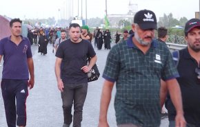 شاهد..كاميرا العالم تواكب مسيرة زوار زيارة الأربعين المقدسة