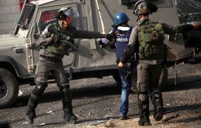  24 صحفيًّا فلسطينيًّا معتقلا لدى الاحتلال الاسرائيلي