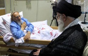 قائد الثورة الاسلامية يعزي برحيل العلامة حسن زادة آملي 