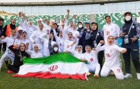 الاتحاد الآسيوي لكرة القدم: المرأة الإيرانية تصنع التاريخ
